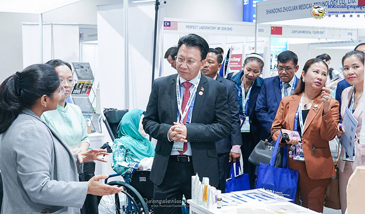 /2026/05/cambodia-business-leaders-eye-health-deals-at-malaysia-expo-52000-633775.htm
